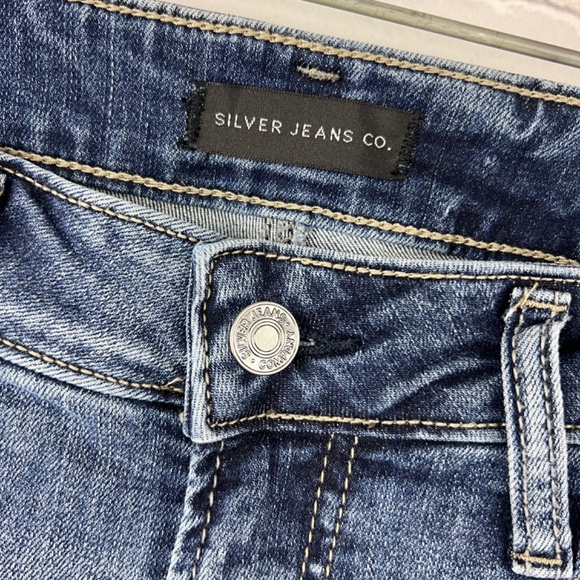 •|•SILVER JEANS•| Avery Bermuda Cuffed Jeans Shorts Size 31 (12) - Picture 5 of 13